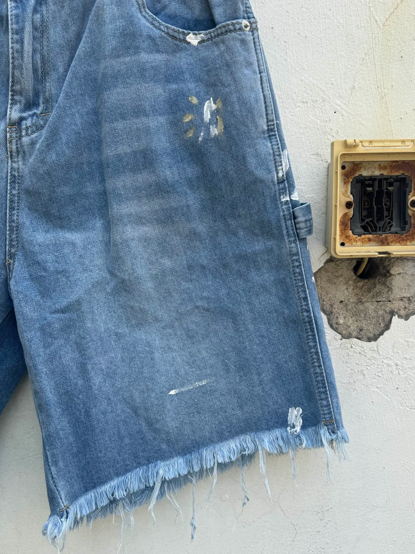 P200💰GD098 GALLERY DEPT splashing ink and paint destroying the edges, retro washed and distressed high street logging workwear denim shorts Workmanship: original accessories Customized original Logo buttons YKK zippers 6 complete labels Original hang tag Color: blue Size: S-XXL (28 30 32 34 36)